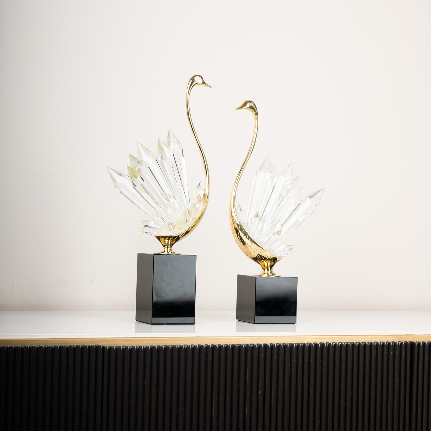 Crystal Elegance Swan