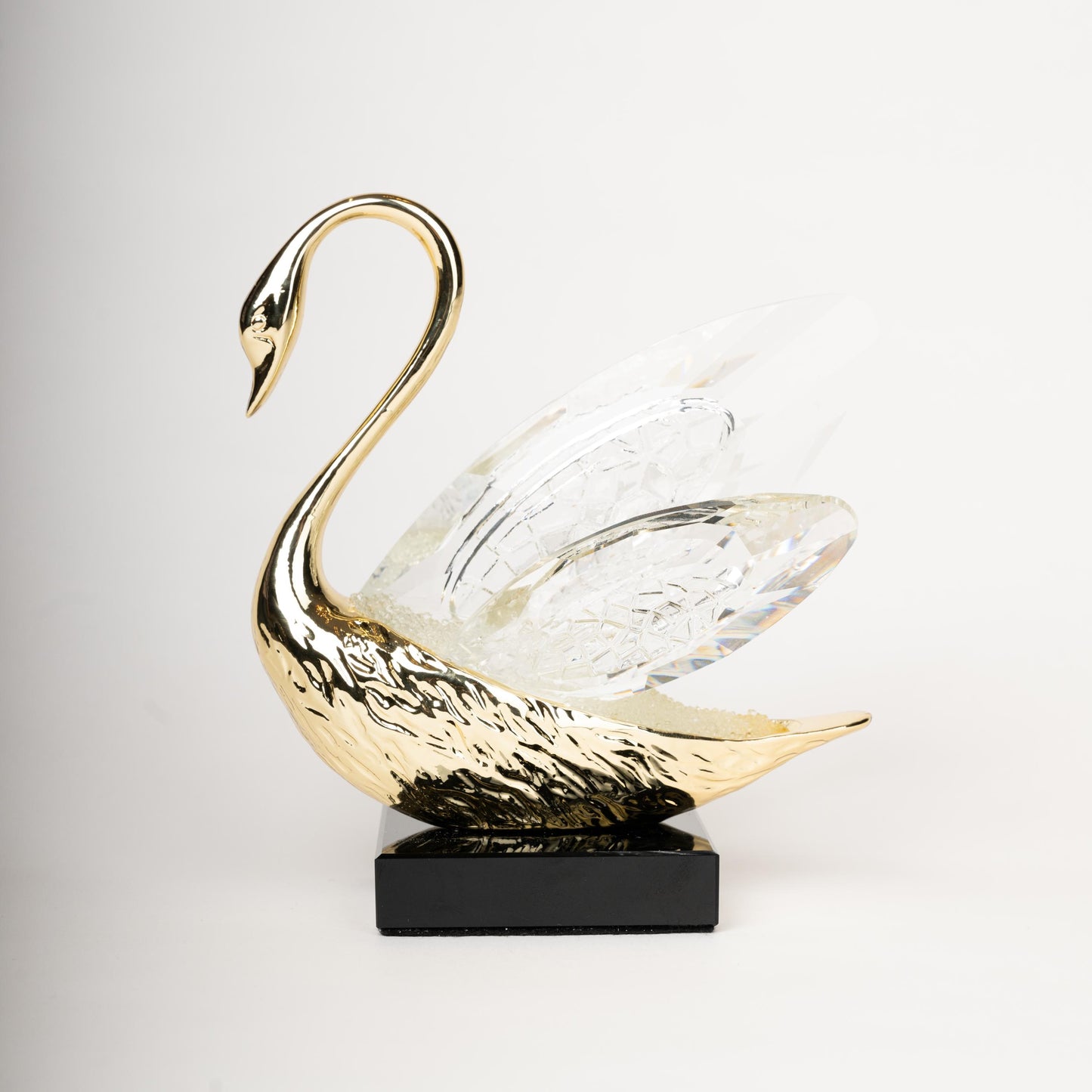 Elegant Crystal Swan Figurine