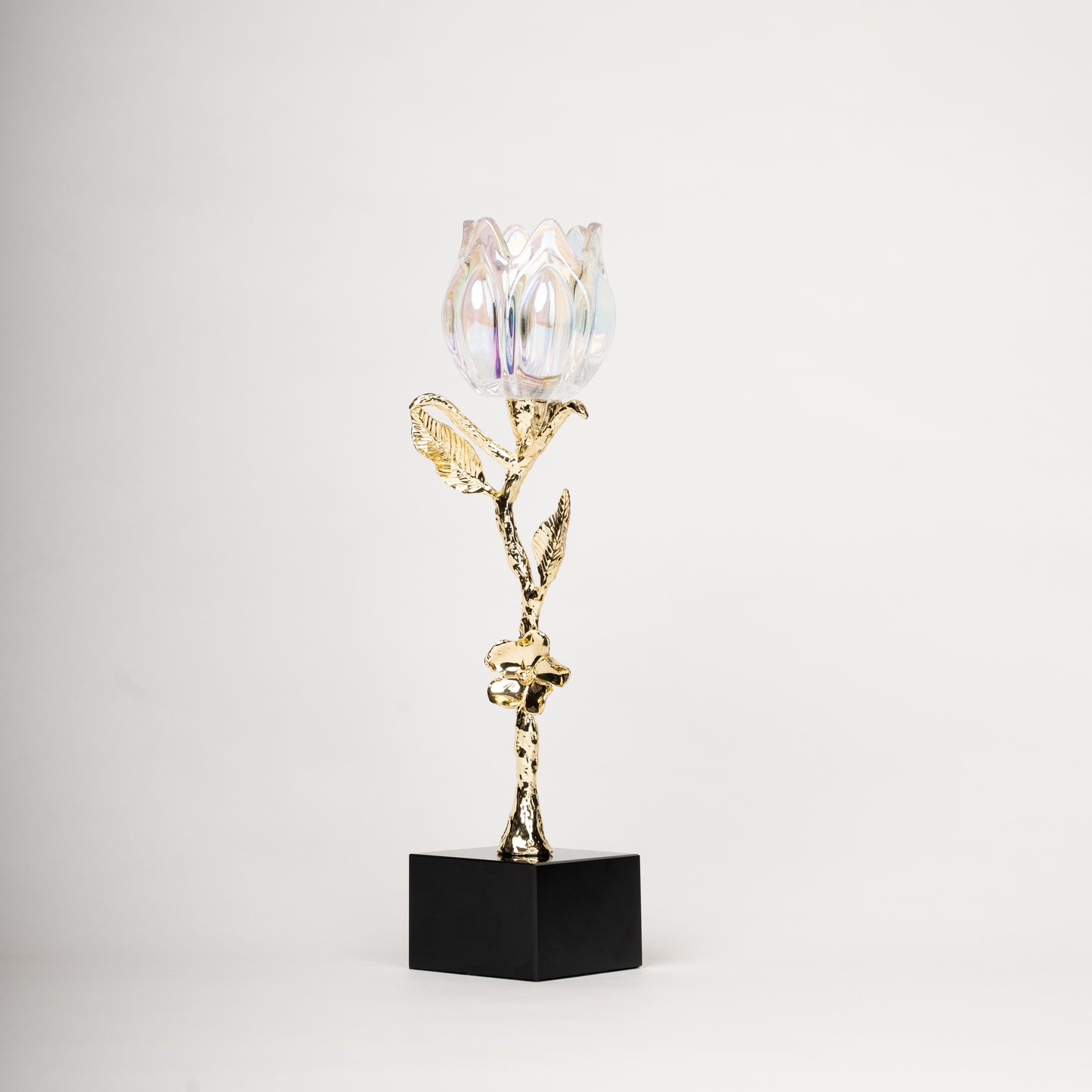 Crystal Bloom Elegance – Gold-Plated Decorative Flower
