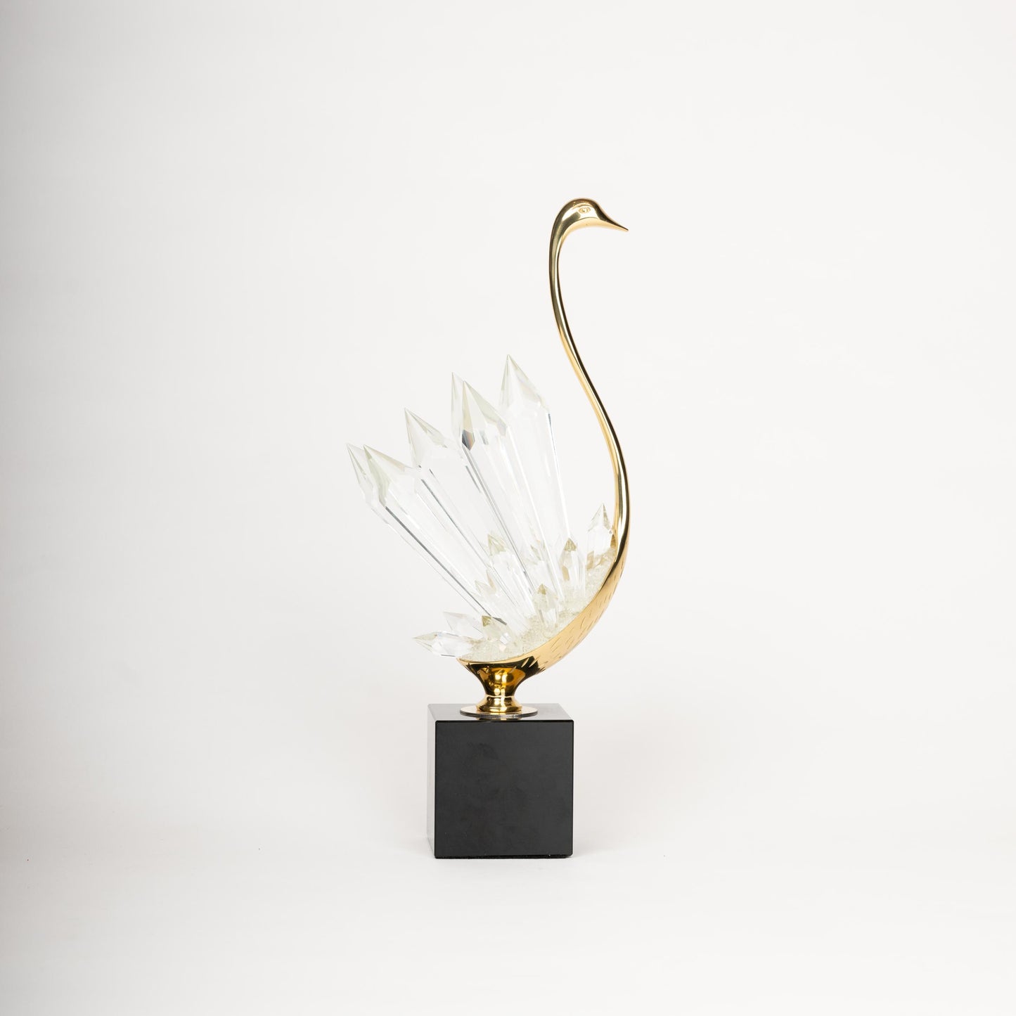 Crystal Elegance Swan
