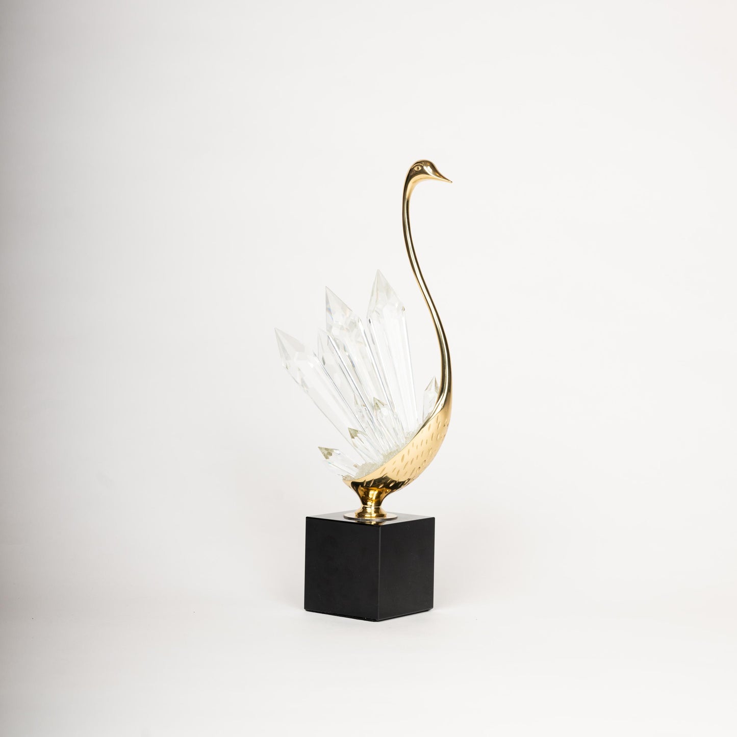 Crystal Elegance Swan