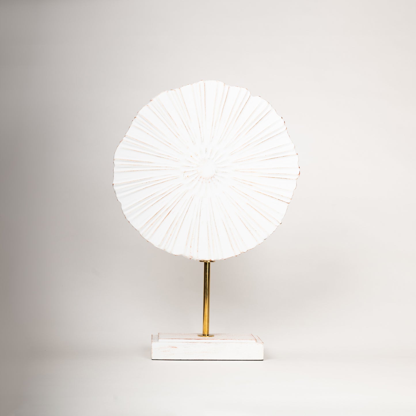Elegant Coral-Inspired Sculptural Décor