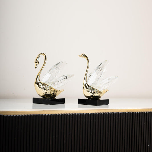 Elegant Crystal Swan Figurine